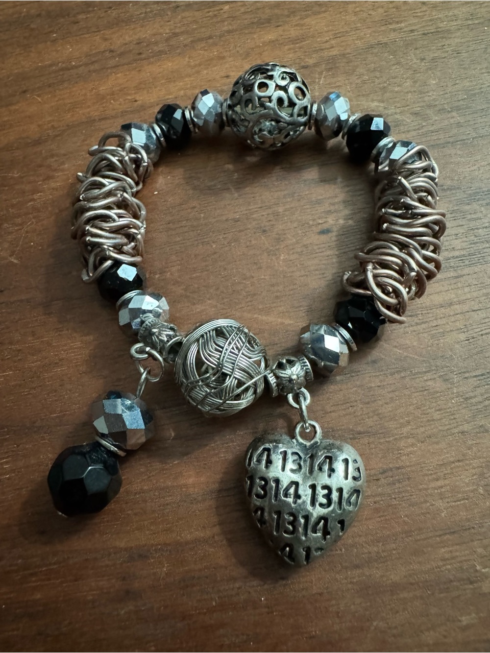 Silvertoned Metal & Black Iridescent Beaded Heart 1314 Chinese Love Bracelet